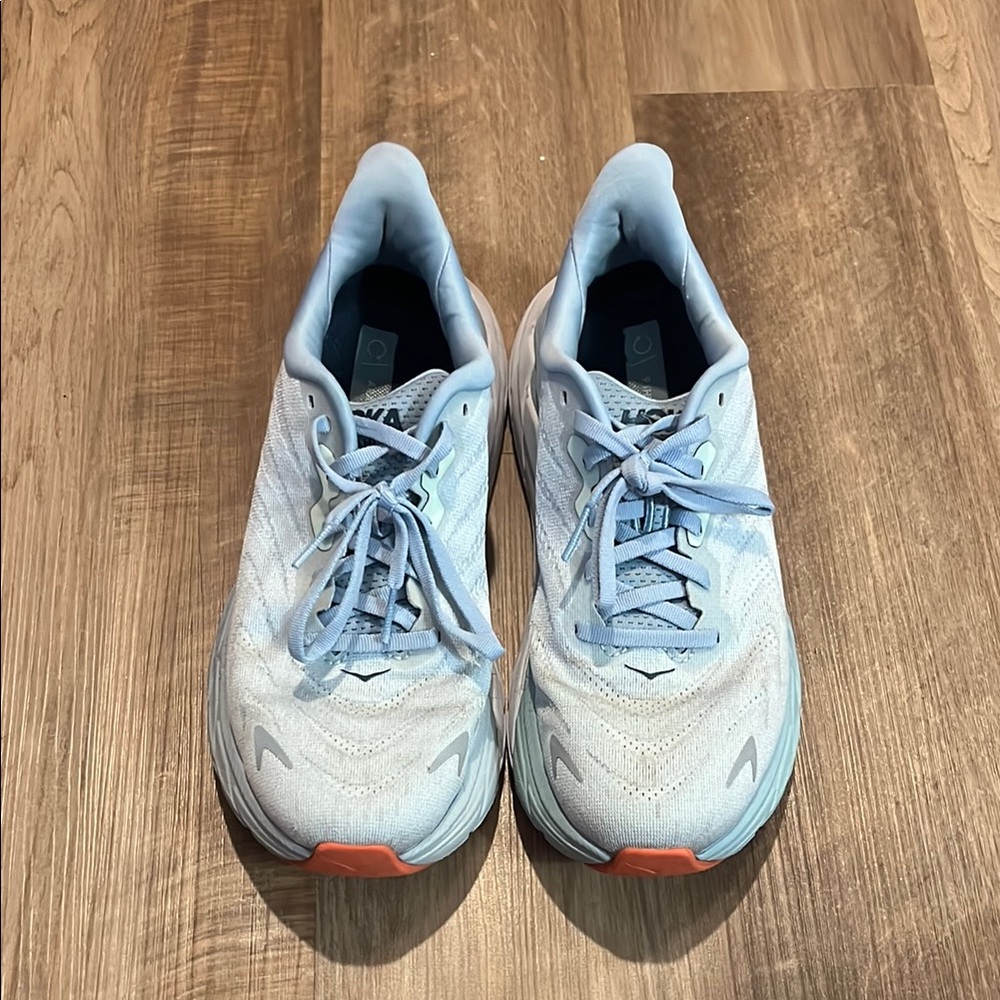 Hoka Arahi 6 Sneakers